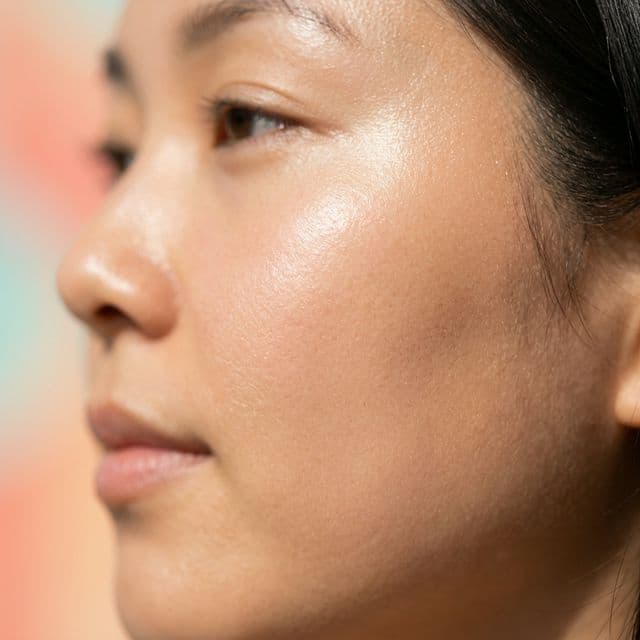 Does Vaseline Clog Pores? Decoding the Truth About Occlusives and Your Skin